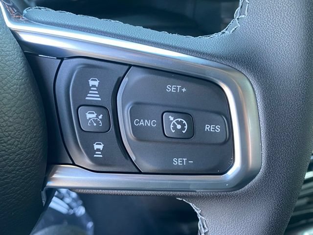 New 2025 Jeep Wrangler Unlimited Sahara AWD/4WD image 18