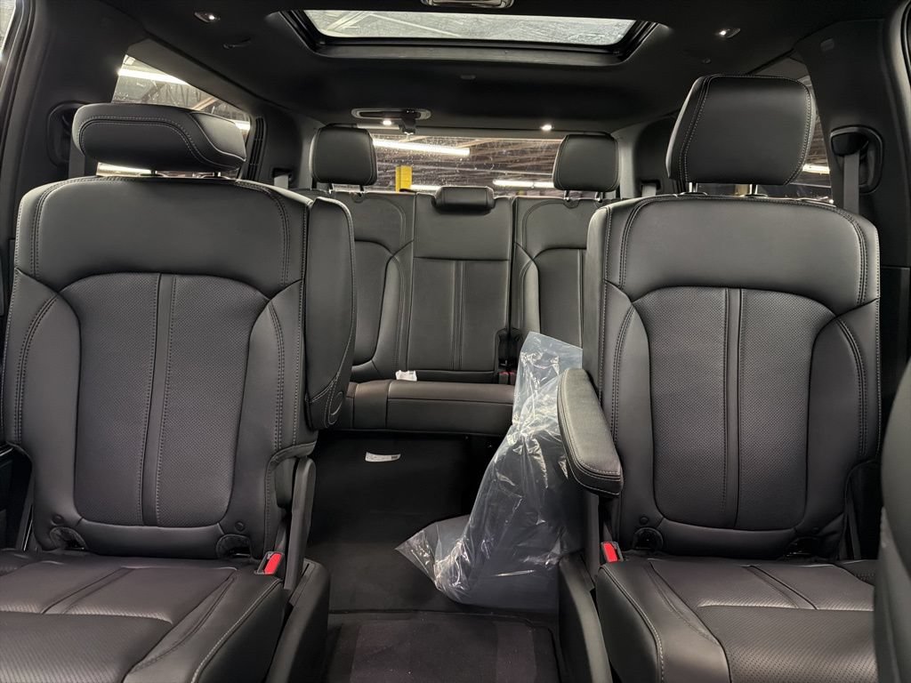 New 2026 Jeep Grand Wagoneer Summit w/ Rear Seat Video Group I AWD/4WD image 26