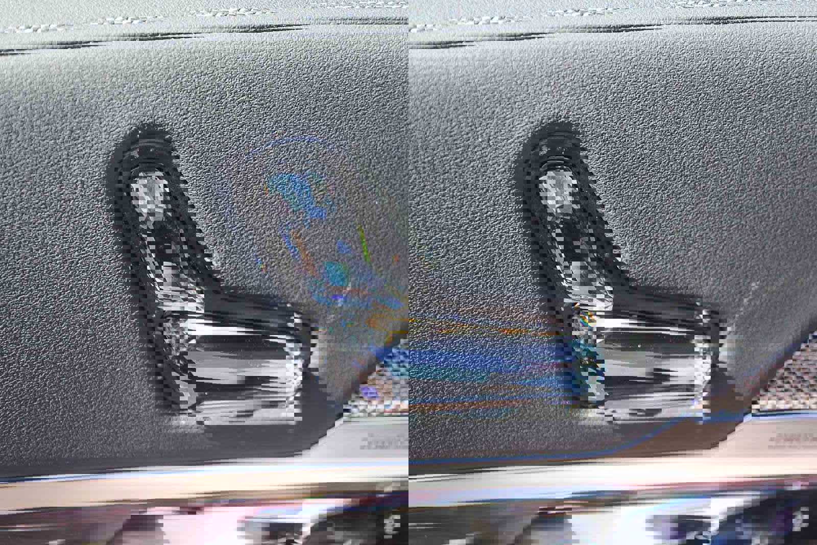 New 2026 BMW 750e xDrive w/ Premium Package image 32