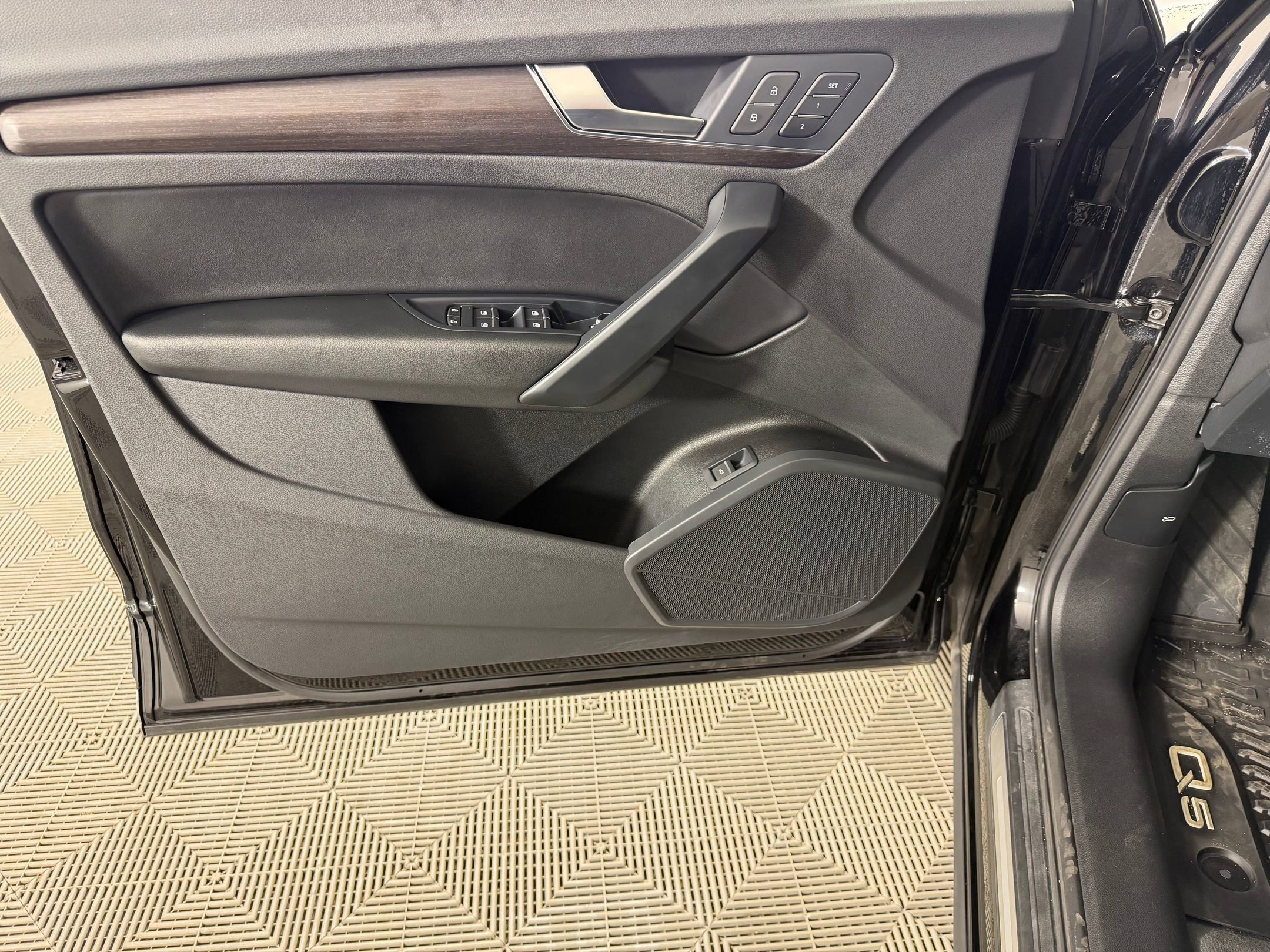 Certified 2023 Audi Q5 2.0T Premium w/ Convenience Package image 20