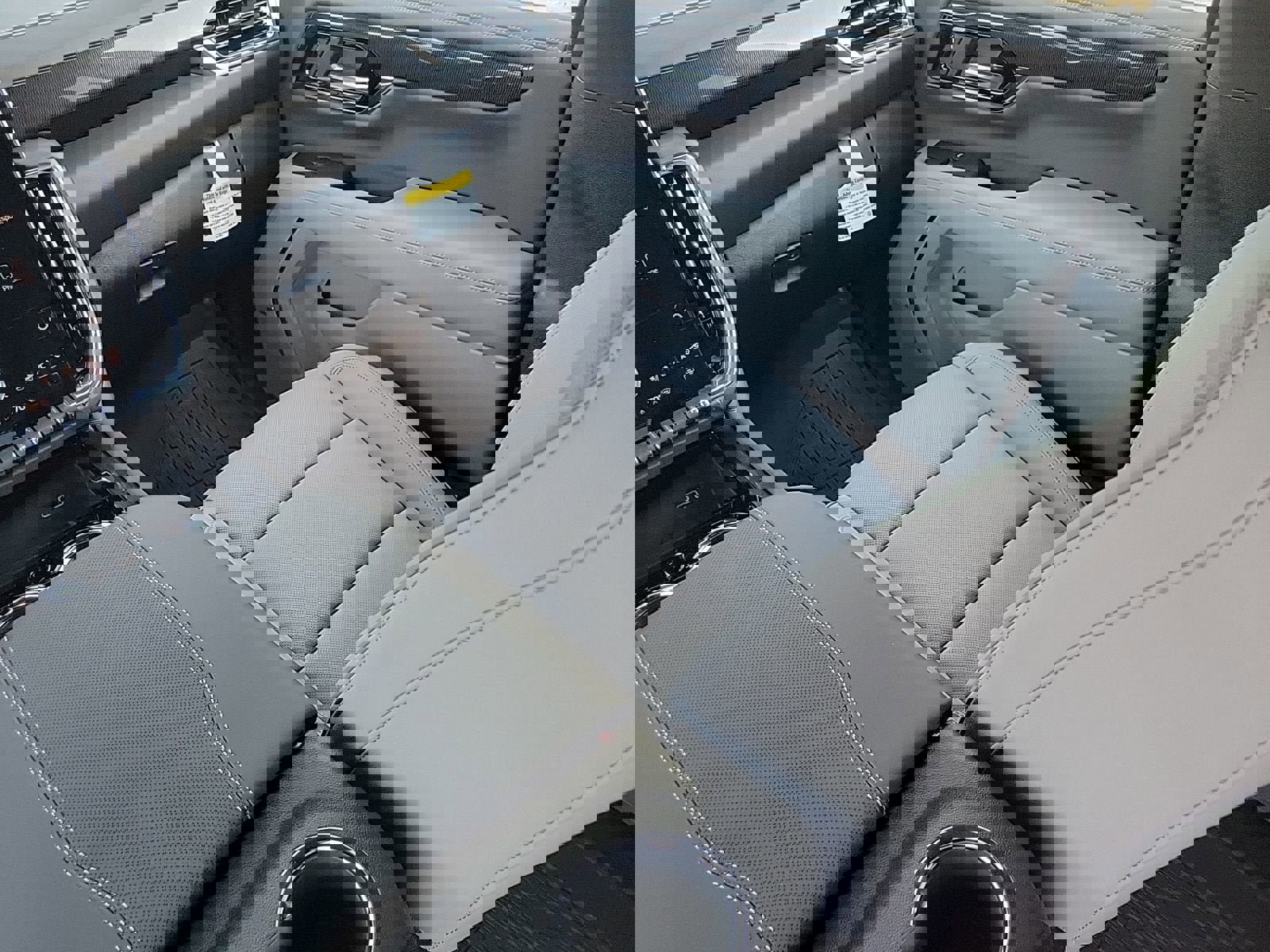 New 2026 GMC Yukon XL Elevation w/ Elevation Premium Package image 15