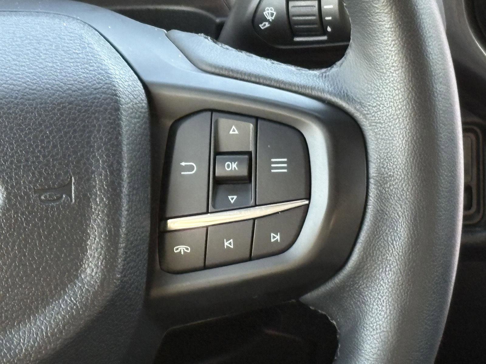 Used 2025 Ford Ranger Lariat w/ Advanced Towing Package image 12