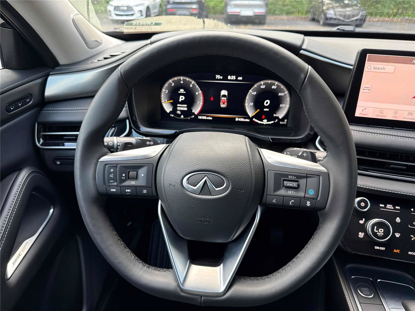 Used 2025 INFINITI QX60 Luxe FWD image 17