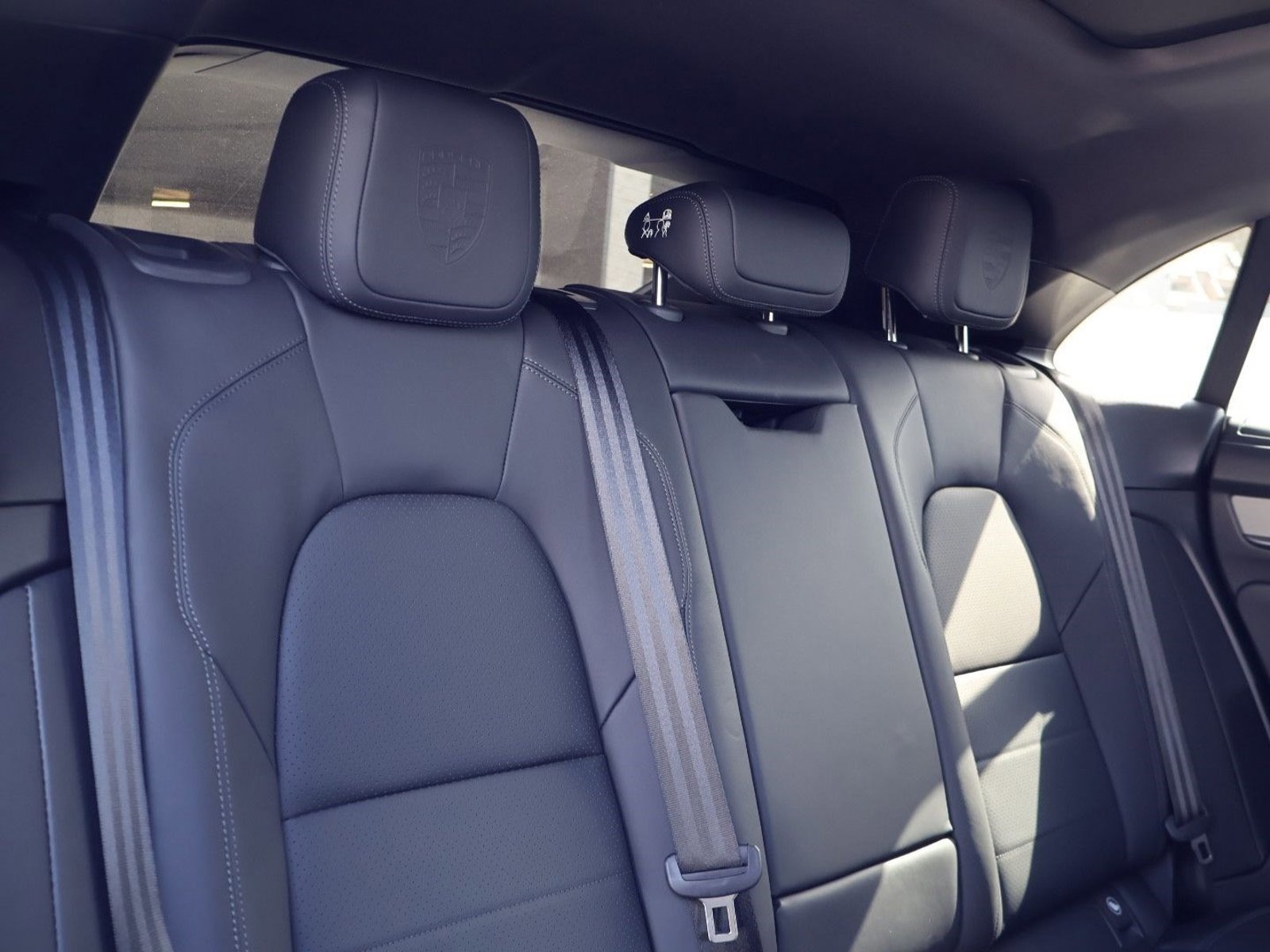 New 2025 Porsche Macan 4S Electric image 23