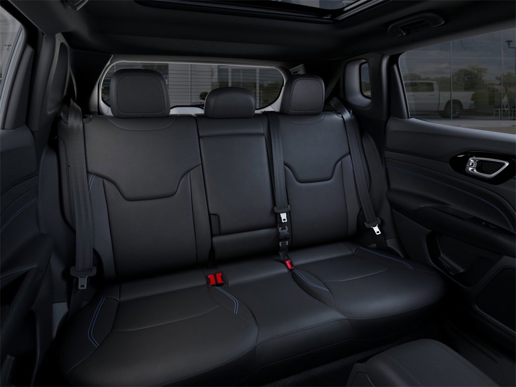 New 2025 Jeep Compass Limited w/ Sun & Sound Group image 15