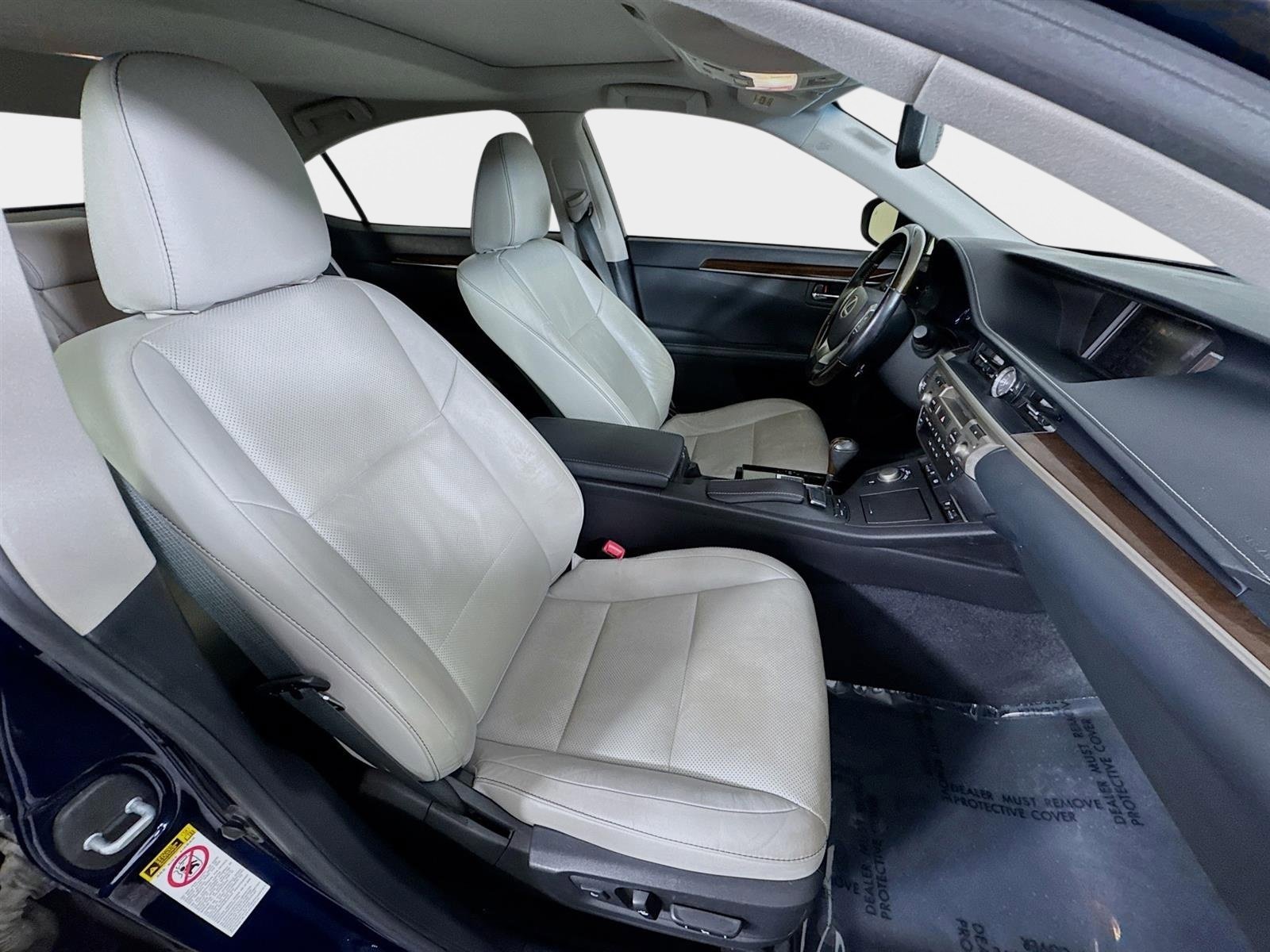 Used 2015 Lexus ES 350 350 w/ Luxury Package image 28