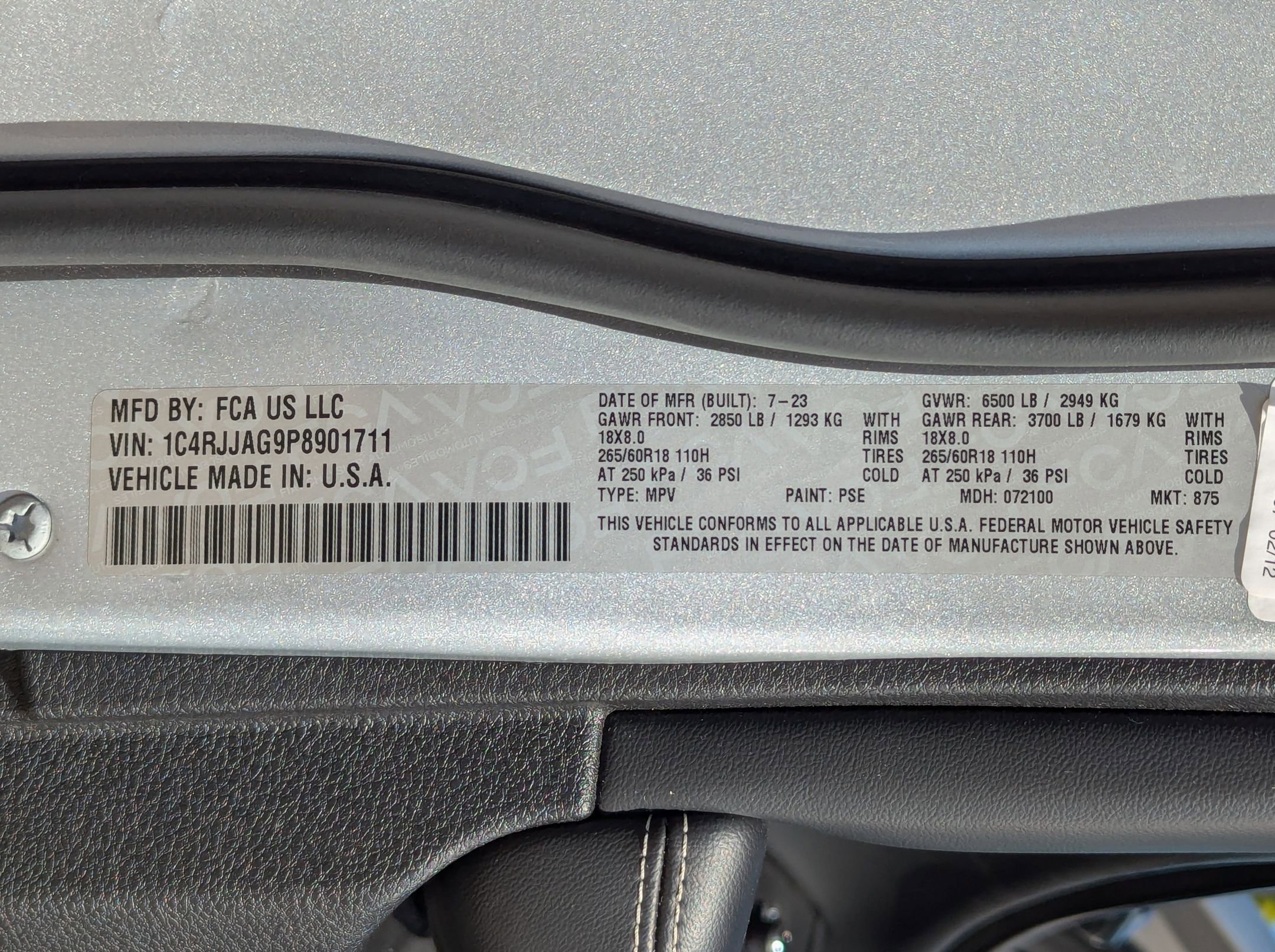 Used 2023 Jeep Grand Cherokee L Laredo image 33