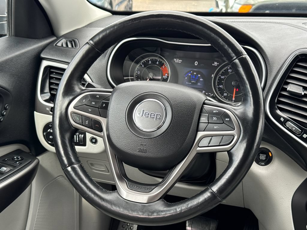 Used 2019 Jeep Cherokee Limited FWD image 23
