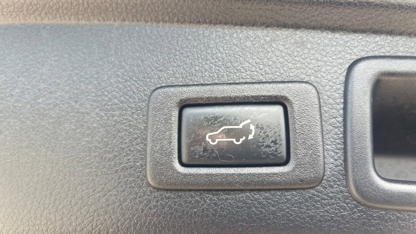 Used 2017 Subaru Forester 2.5i Limited w/ Popular Package #2 AWD/4WD image 24