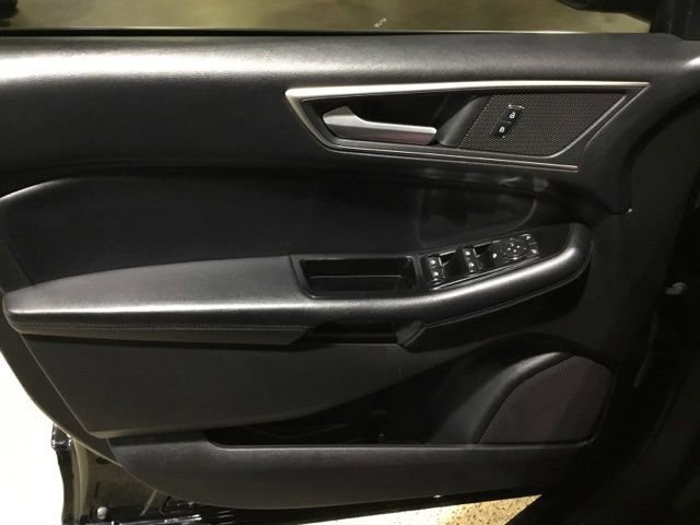 Used 2017 Ford Edge SEL w/ Equipment Group 201A image 39