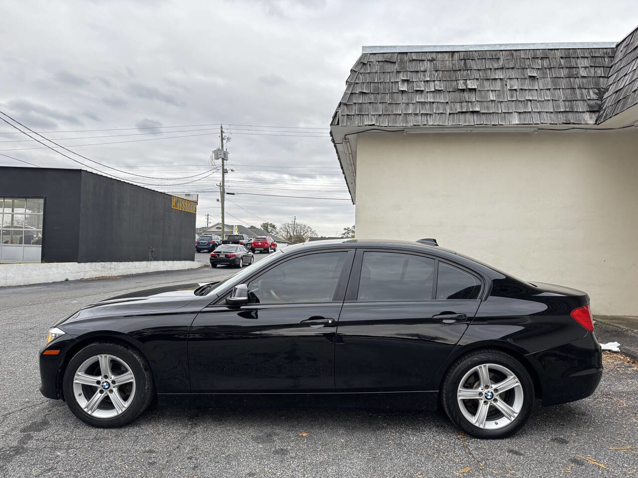 Used 2014 BMW 320i xDrive 320i xDrive AWD 4dr Sedan image 4
