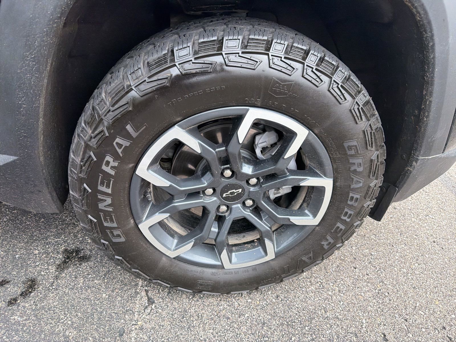 Used 2026 Chevrolet Equinox ACTIV image 32