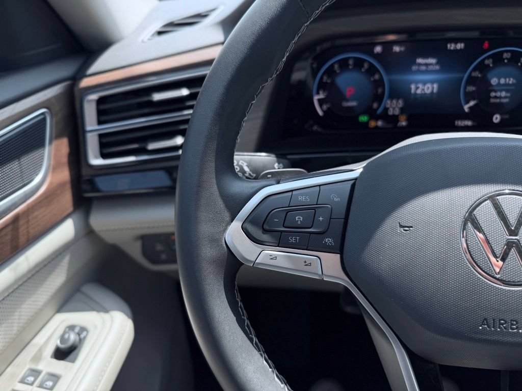Used 2024 Volkswagen Atlas SE AWD/4WD image 31