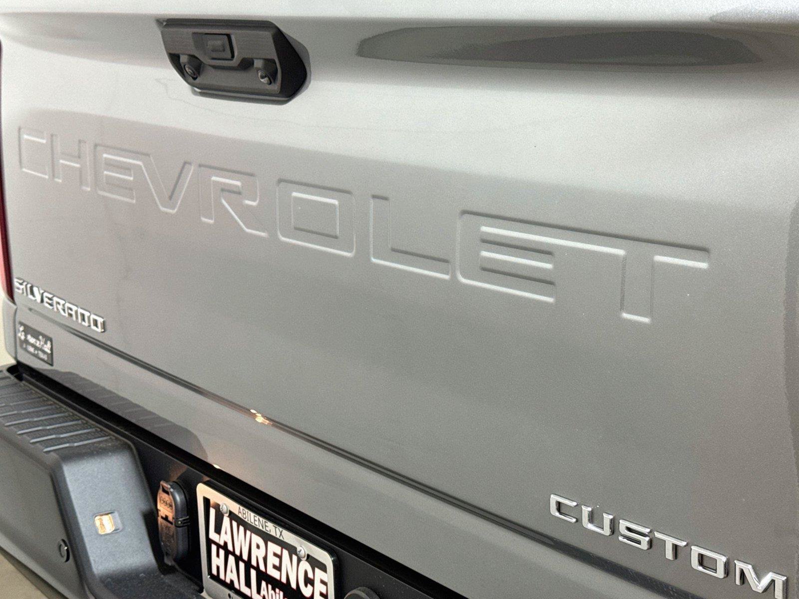 New 2026 Chevrolet Silverado 2500 Custom w/ Custom Value Package AWD/4WD image 18