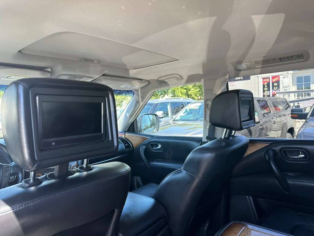 Used 2014 INFINITI QX80 4WD w/ Theater Package image 13