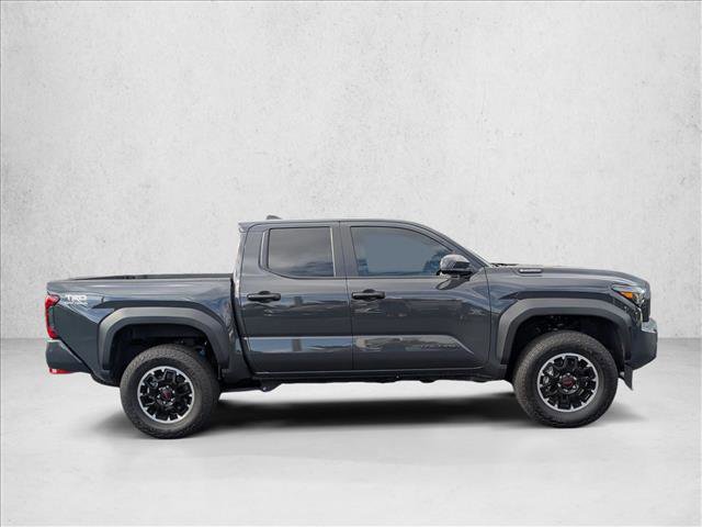 Used 2025 Toyota Tacoma TRD Off-Road image 4