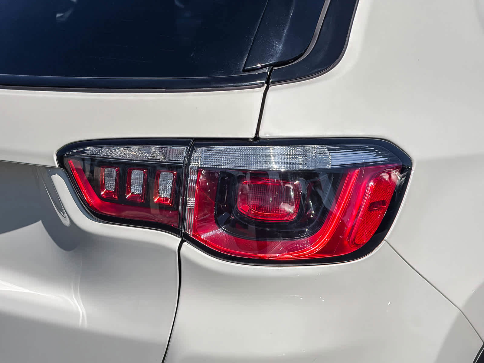 Used 2019 Jeep Compass Sport image 8