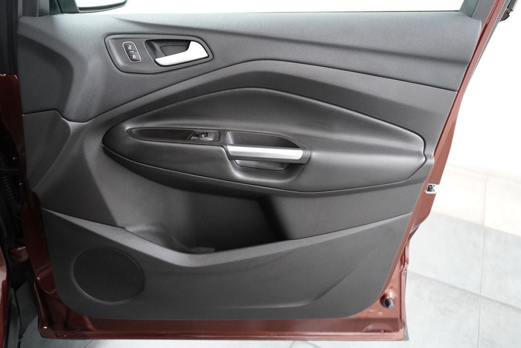 Certified 2018 Ford Escape SEL FWD image 31
