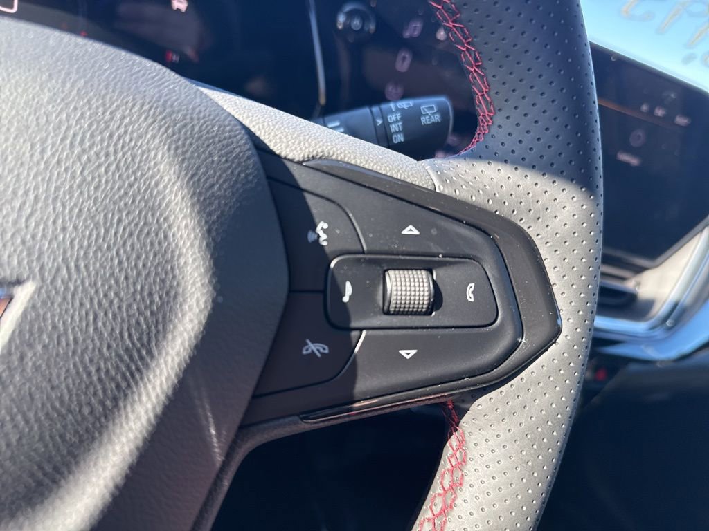 New 2026 Chevrolet Trax RS w/ Sunroof Package image 14