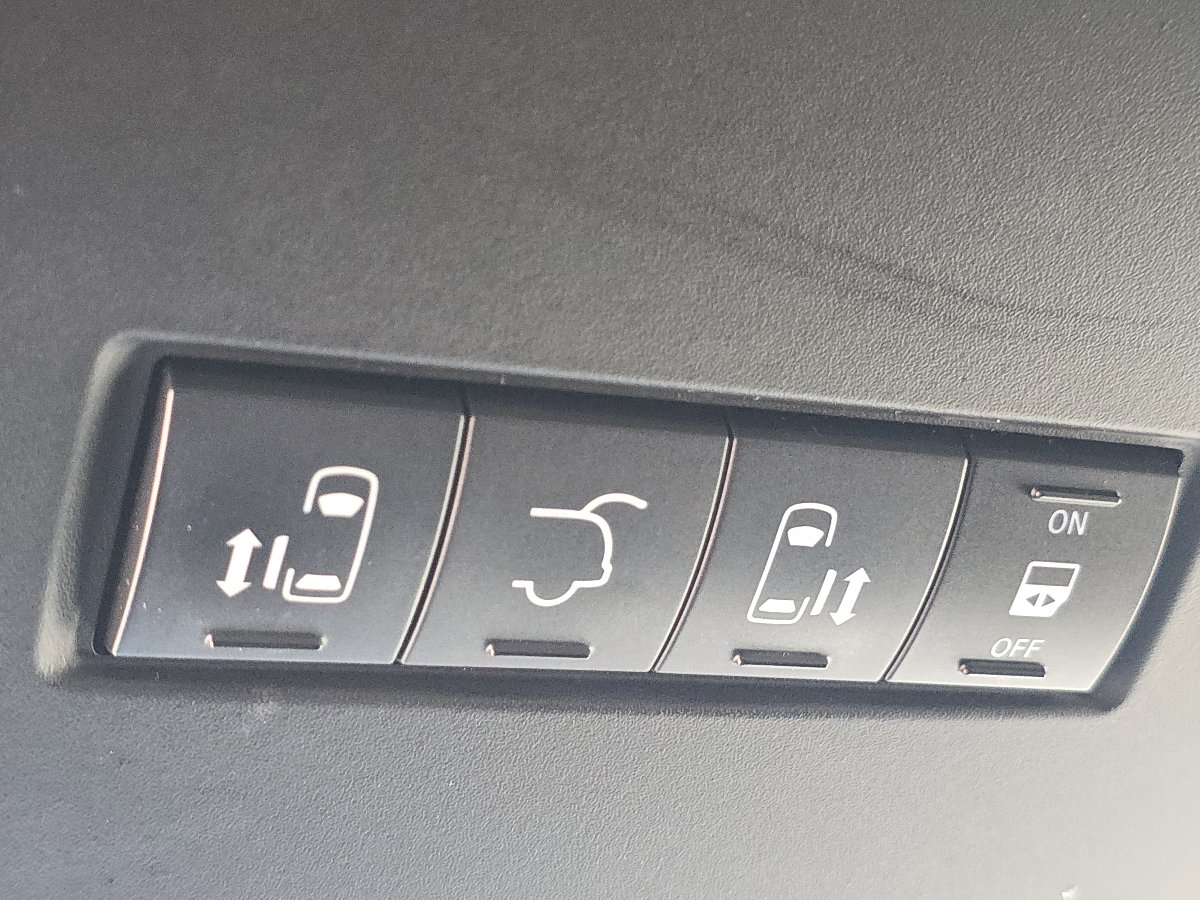 Used 2018 Dodge Grand Caravan GT FWD image 31