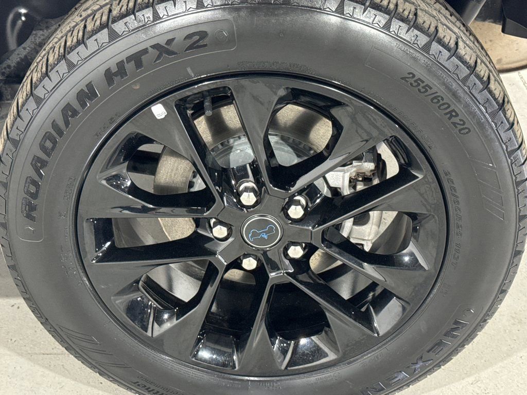 Used 2024 Jeep Wrangler Sahara 4xe image 7