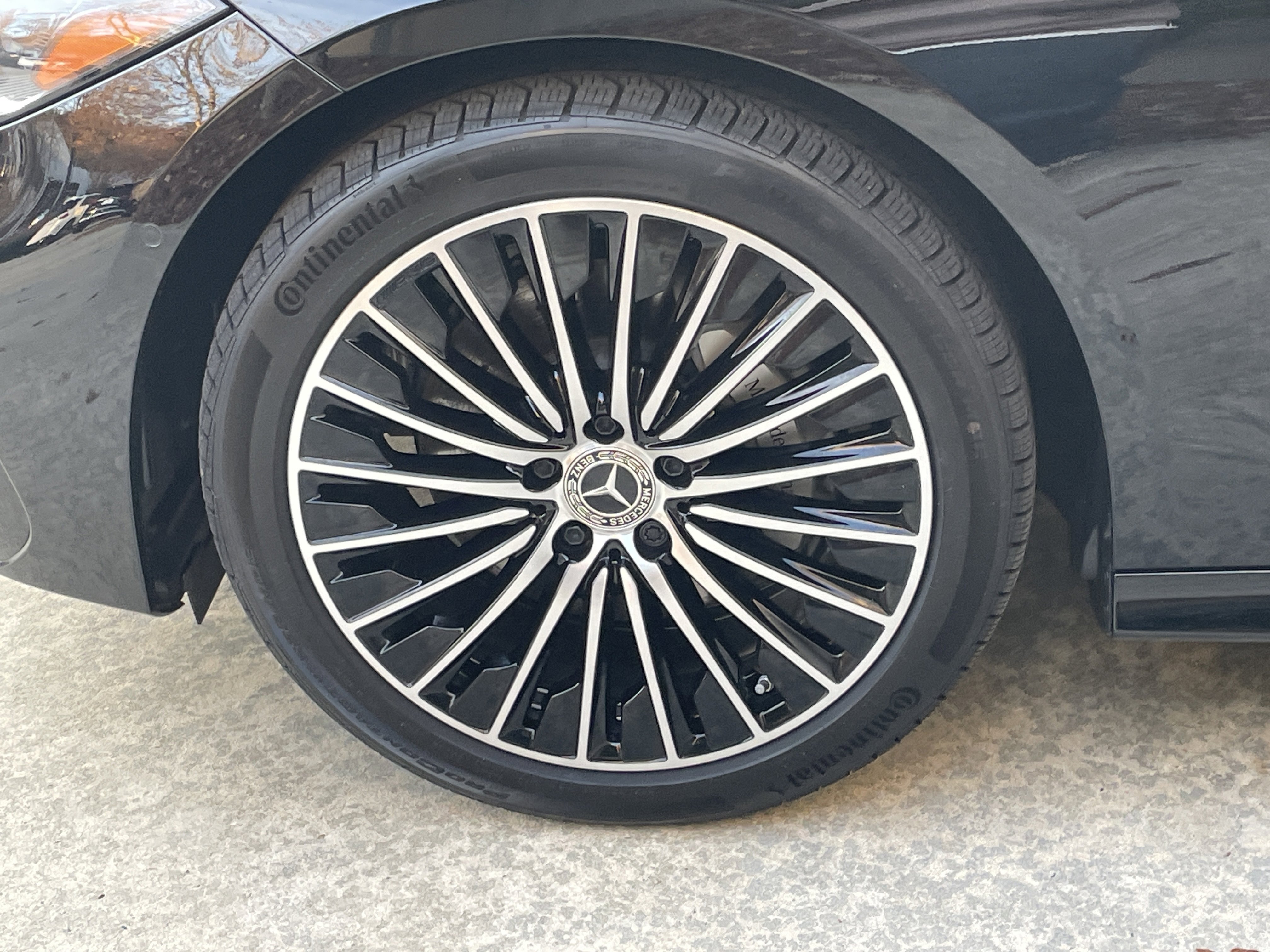 Certified 2024 Mercedes-Benz CLE 300 4MATIC Cabriolet image 27