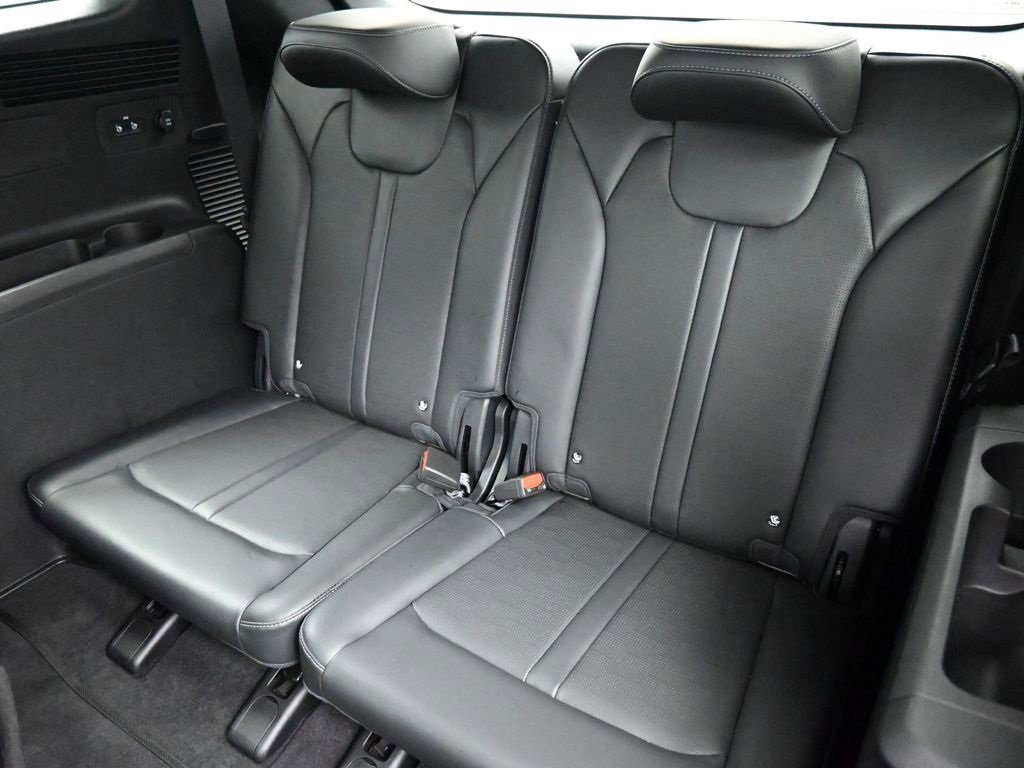 Certified 2024 Kia Sorento SX image 21