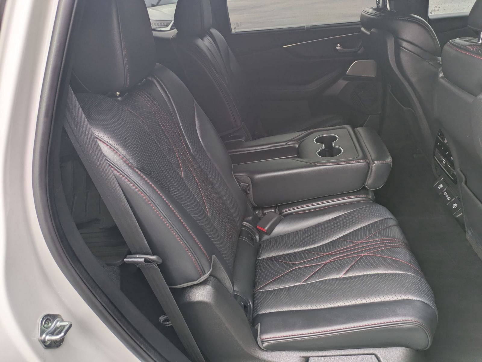 Used 2024 Acura MDX Type S image 32