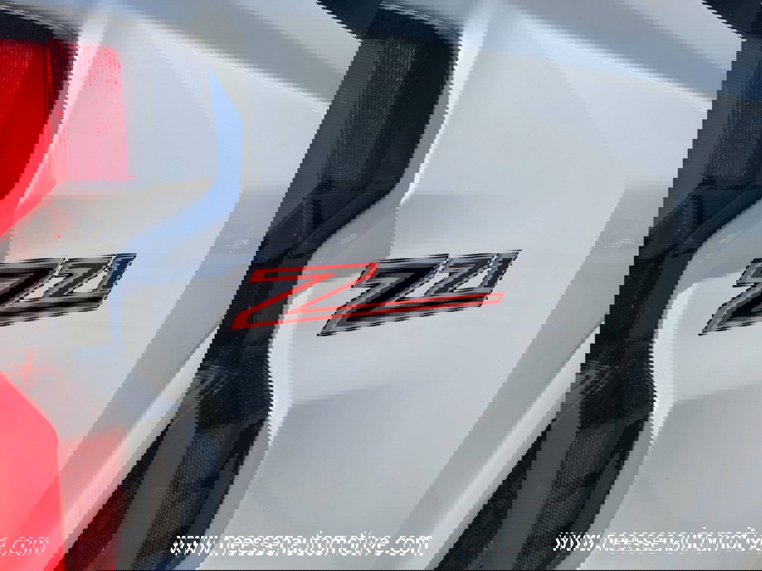 Used 2024 Chevrolet Colorado Z71 w/ Z71 Convenience Package 2 image 8