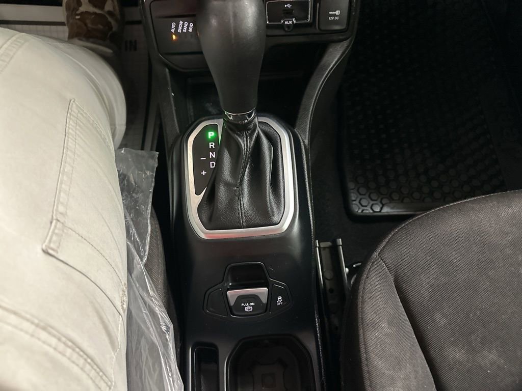 Used 2020 Jeep Renegade Sport image 42