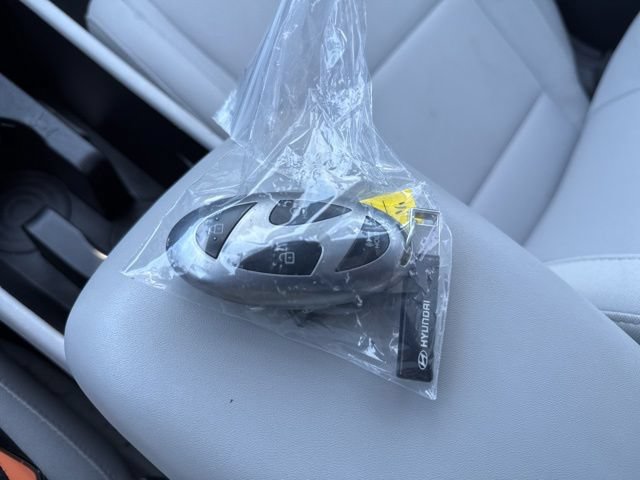 Used 2025 Hyundai Kona SEL AWD/4WD image 30