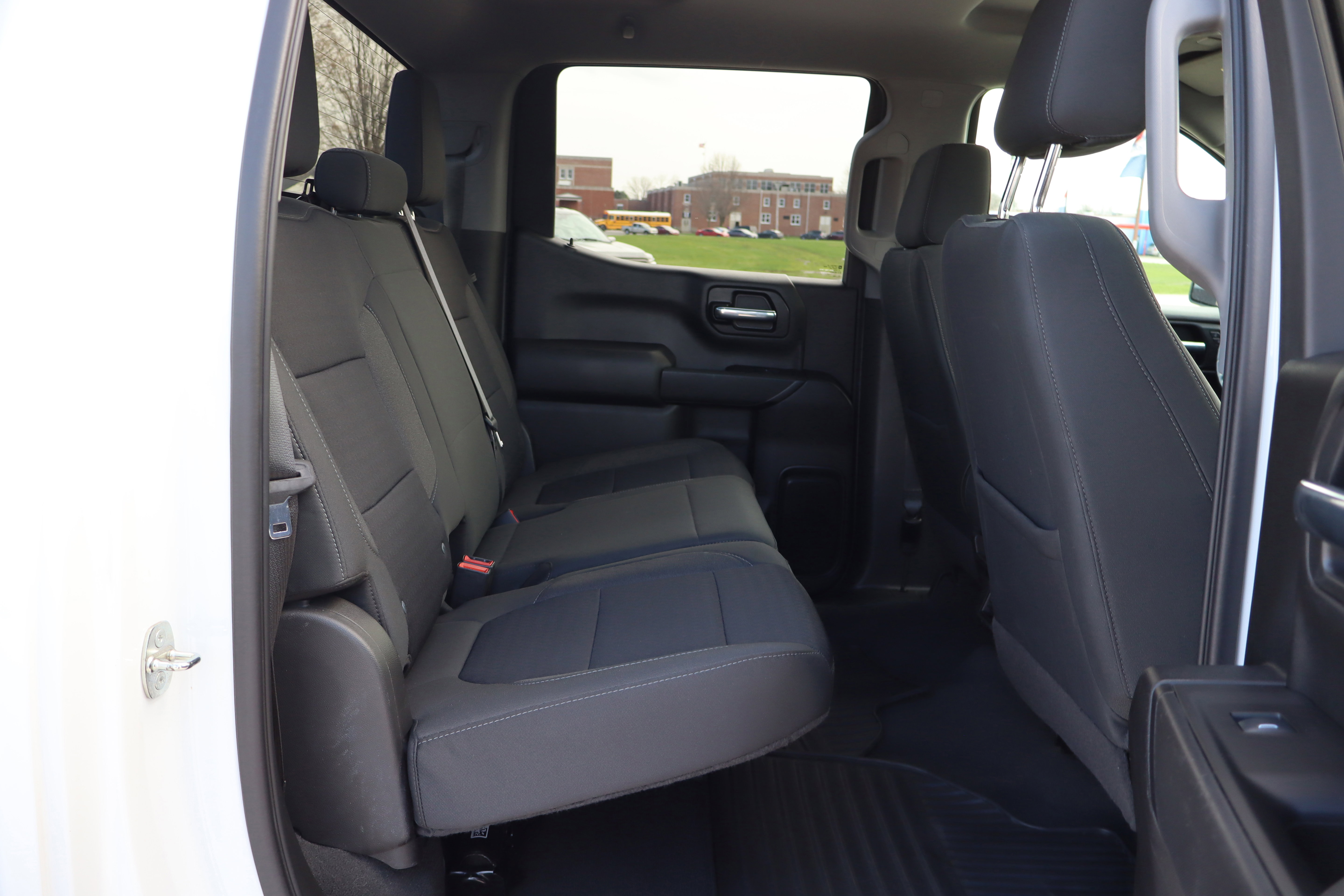 Used 2022 Chevrolet Silverado 1500 LT image 12