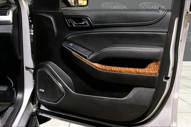 Used 2018 Chevrolet Suburban Premier AWD/4WD image 12