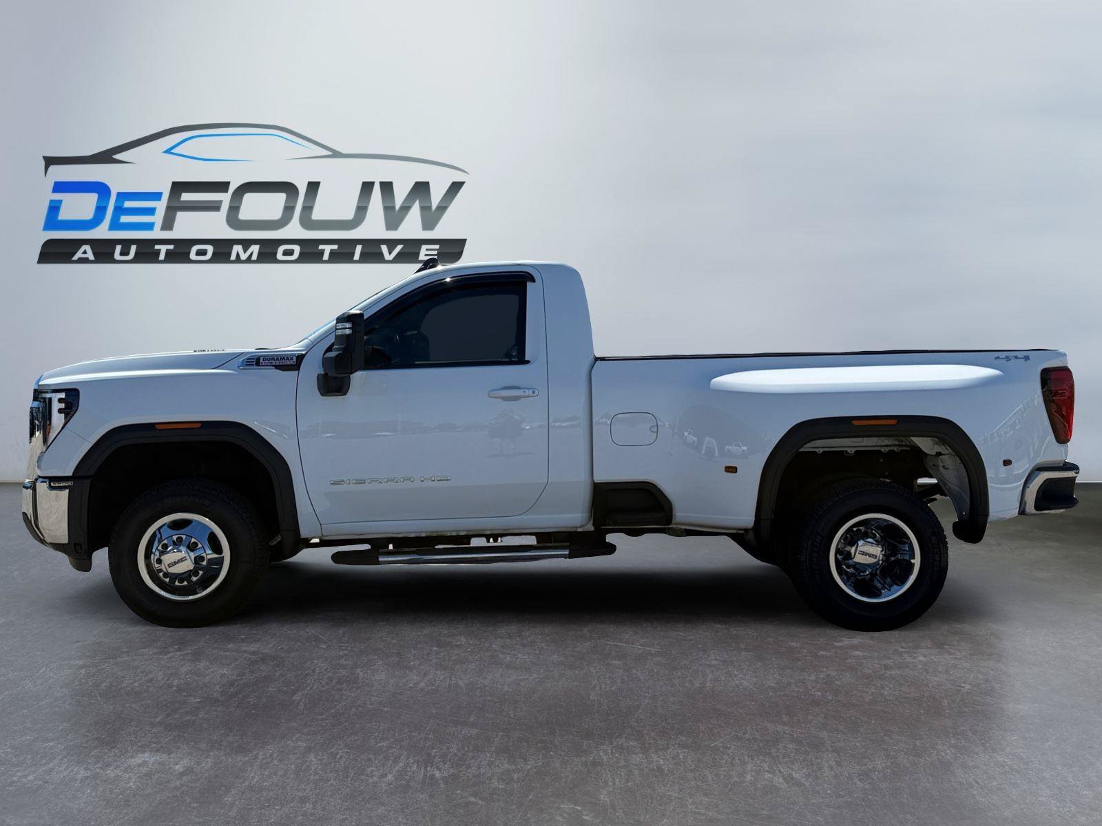 Used 2024 GMC Sierra 3500 SLE w/ SLE Convenience Package AWD/4WD image 6