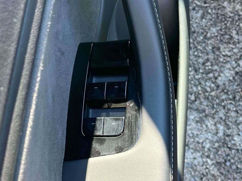 Used 2018 Tesla Model 3 Long Range image 13