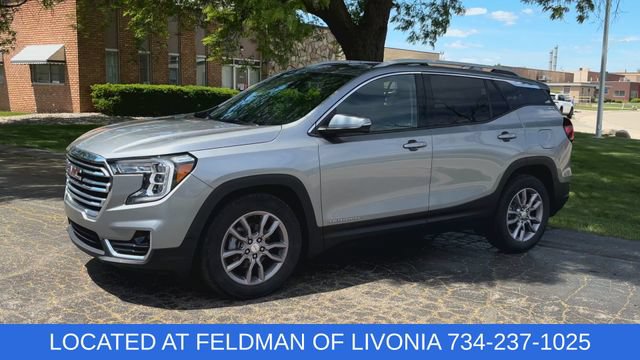 Certified 2023 GMC Terrain SLT FWD image 4
