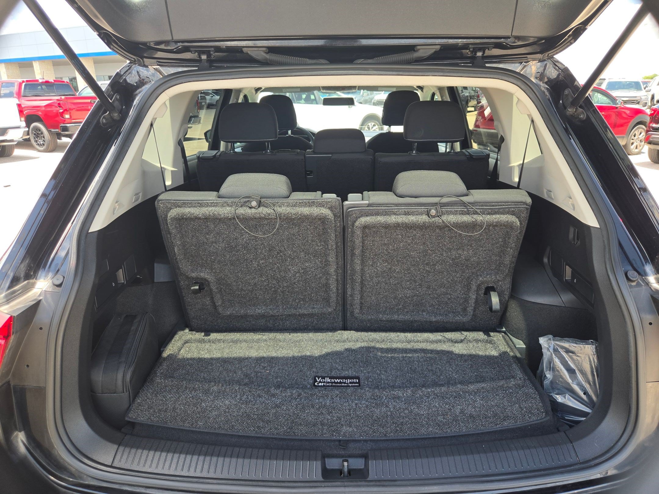 Used 2022 Volkswagen Tiguan S FWD image 21