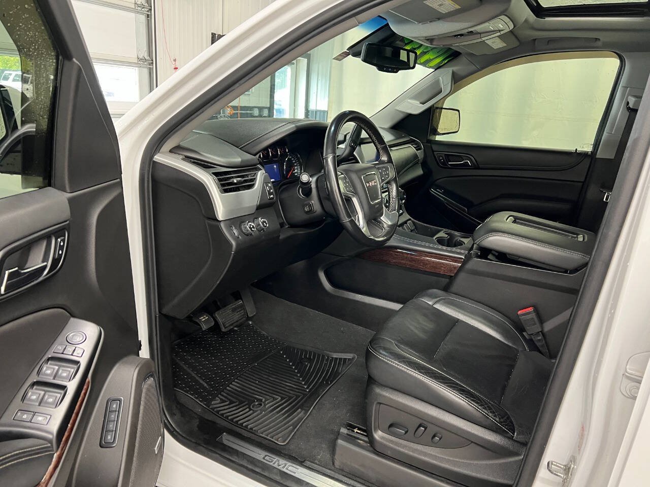 Used 2019 GMC Yukon SLT AWD/4WD image 7