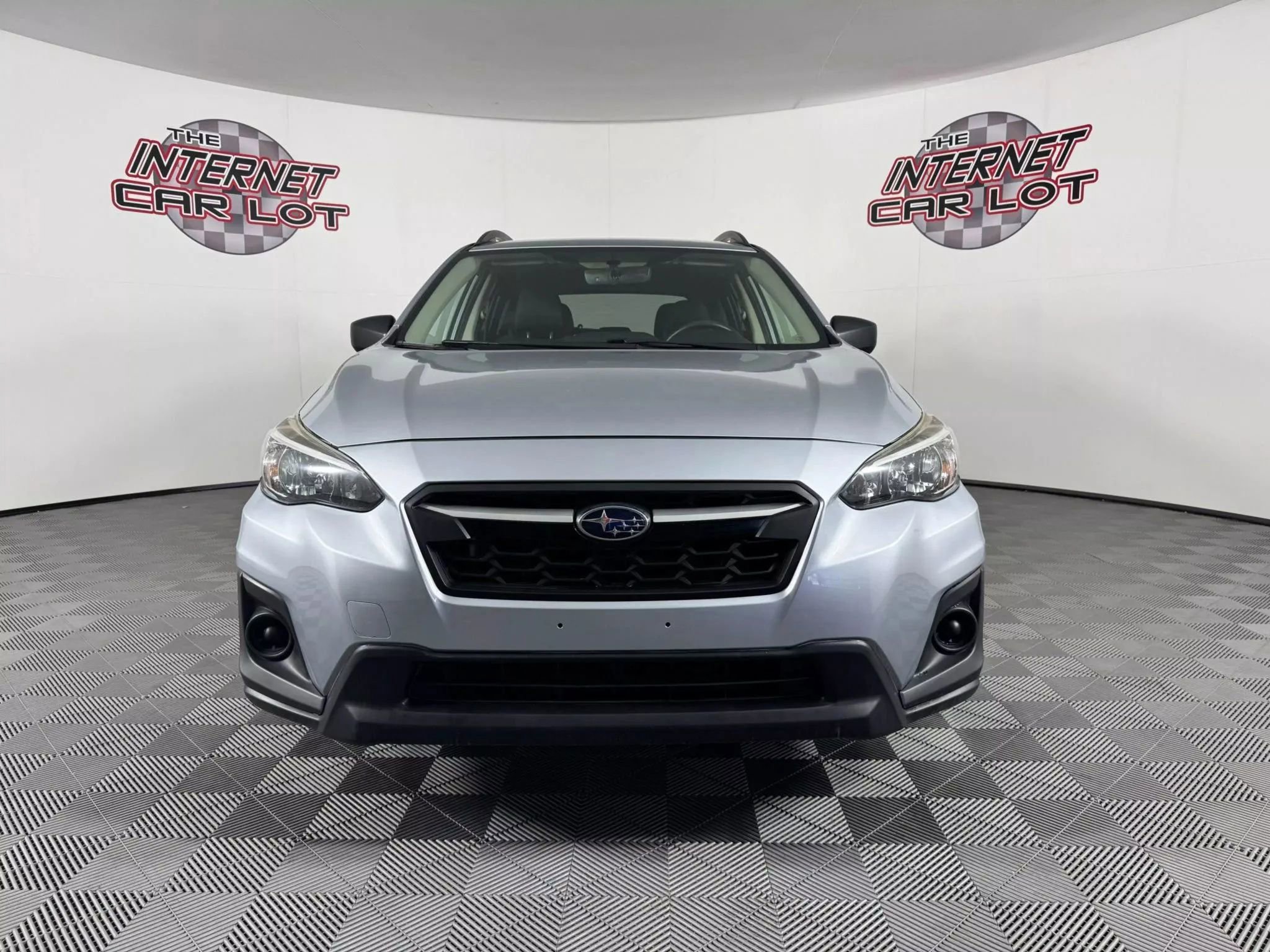 Used 2018 Subaru Crosstrek 2.0i image 2