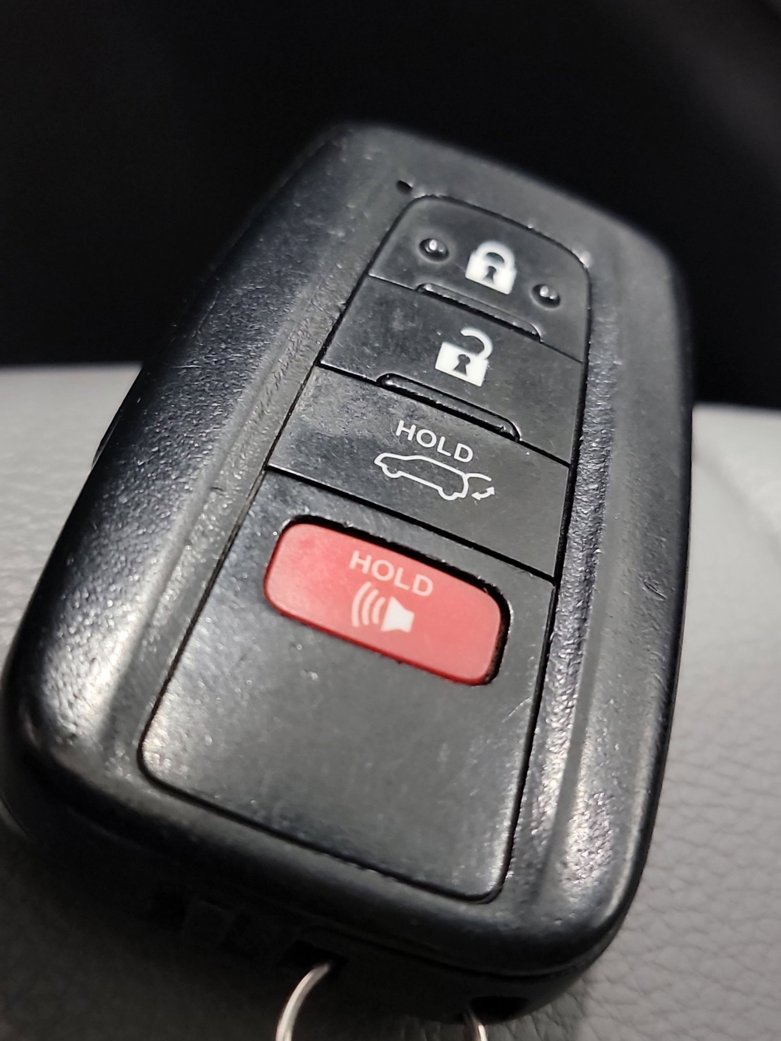 Used 2021 Toyota Highlander XLE AWD/4WD image 32