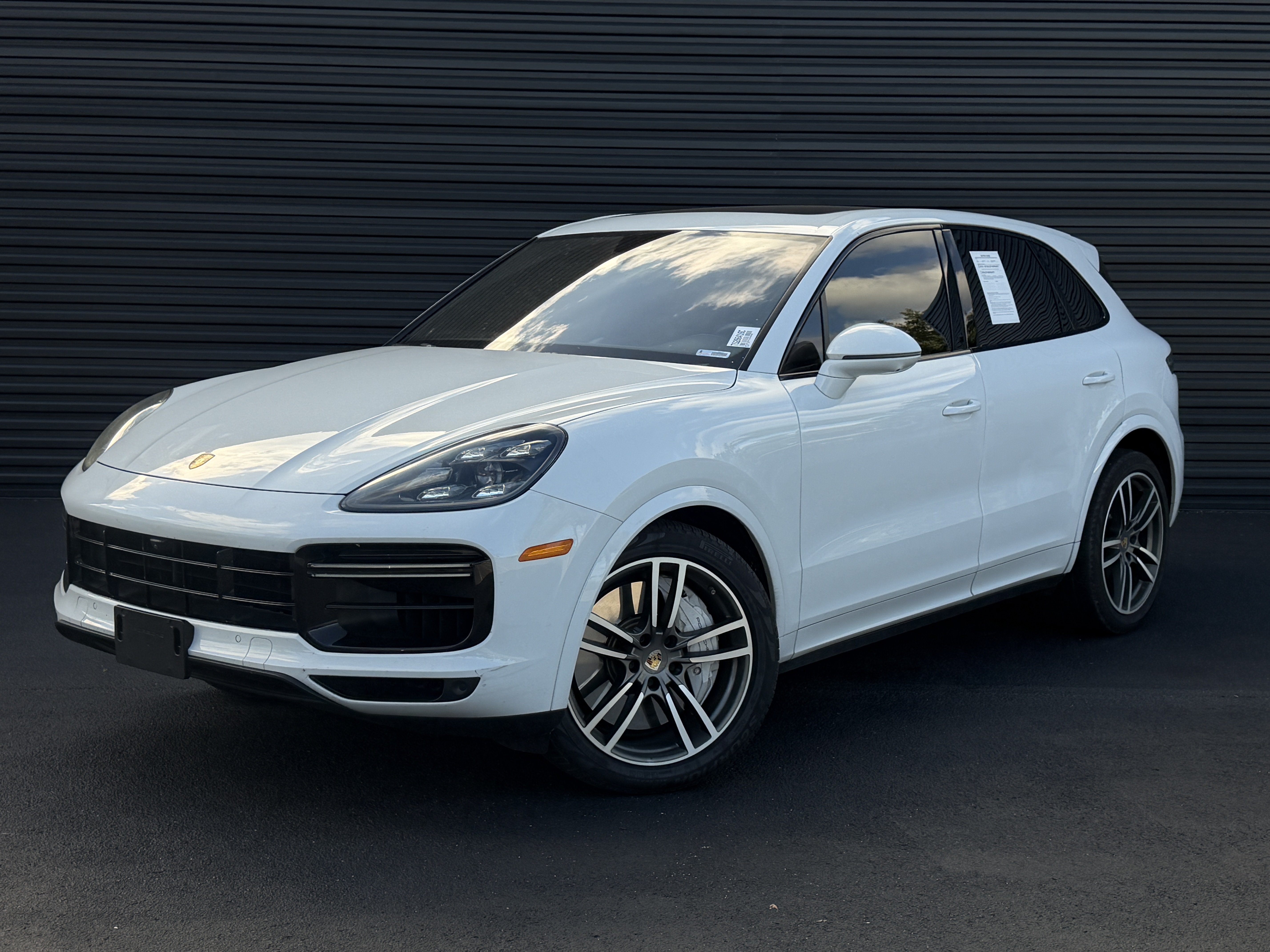 Certified 2020 Porsche Cayenne Turbo AWD/4WD image 1