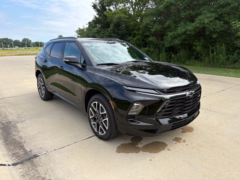 New 2026 Chevrolet Blazer RS w/ LPO, Floor Liner Package FWD image 11