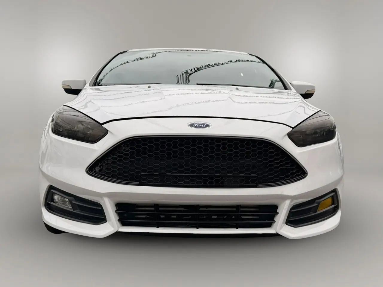 Used 2017 Ford Focus ST FWD image 4
