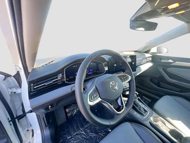 New 2025 Volkswagen Jetta SE image 9