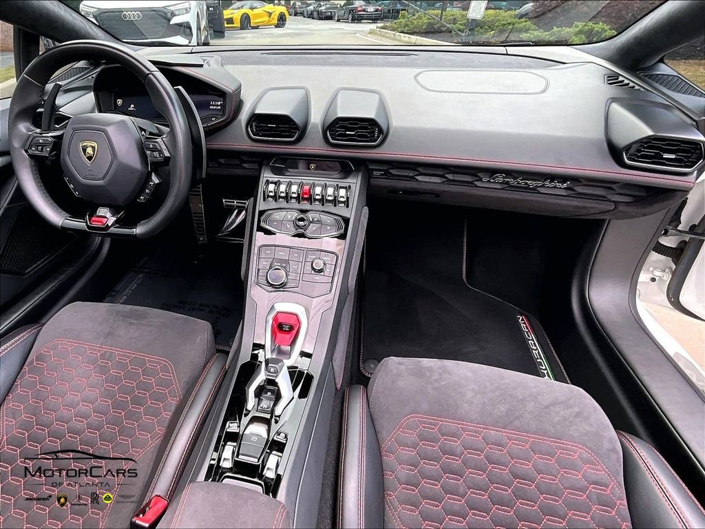 Used 2017 Lamborghini Huracan LP 610-4 AWD/4WD image 14