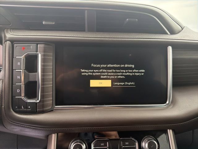 Used 2024 GMC Yukon XL Denali w/ Denali Reserve Package image 7