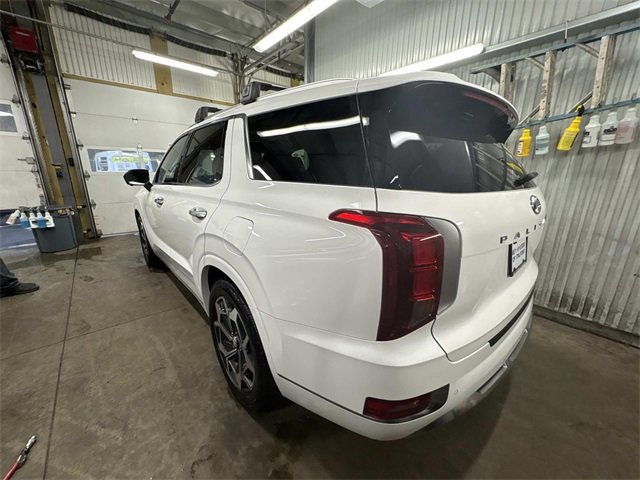 Used 2022 Hyundai Palisade Calligraphy image 9
