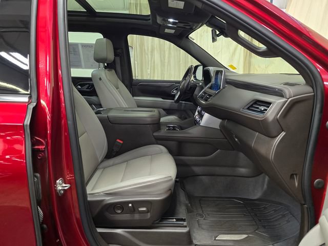 Used 2022 GMC Yukon XL SLT w/ SLT Luxury Package AWD/4WD image 41