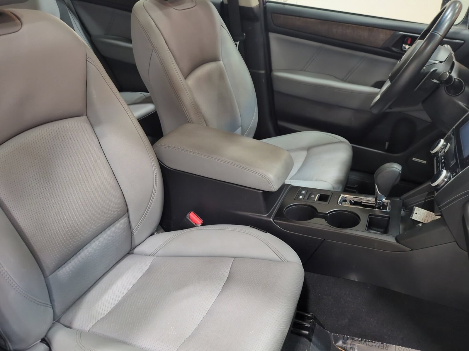 Used 2018 Subaru Outback 2.5i Limited AWD/4WD image 10