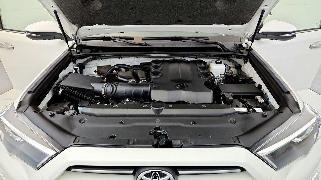 Used 2023 Toyota 4Runner Limited AWD/4WD image 14